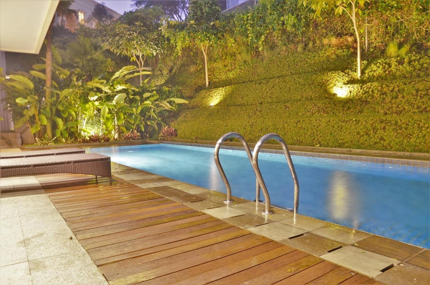 Oyama City View Villa 4 Bedrooms With A Private Swimming Pool Bandung Exterior foto